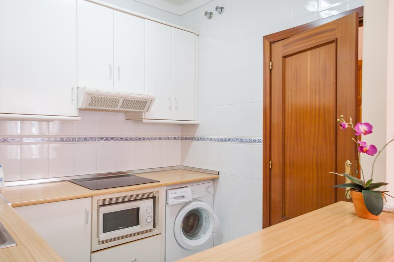Apartamentos Nerja Medina Canovas מראה חיצוני תמונה