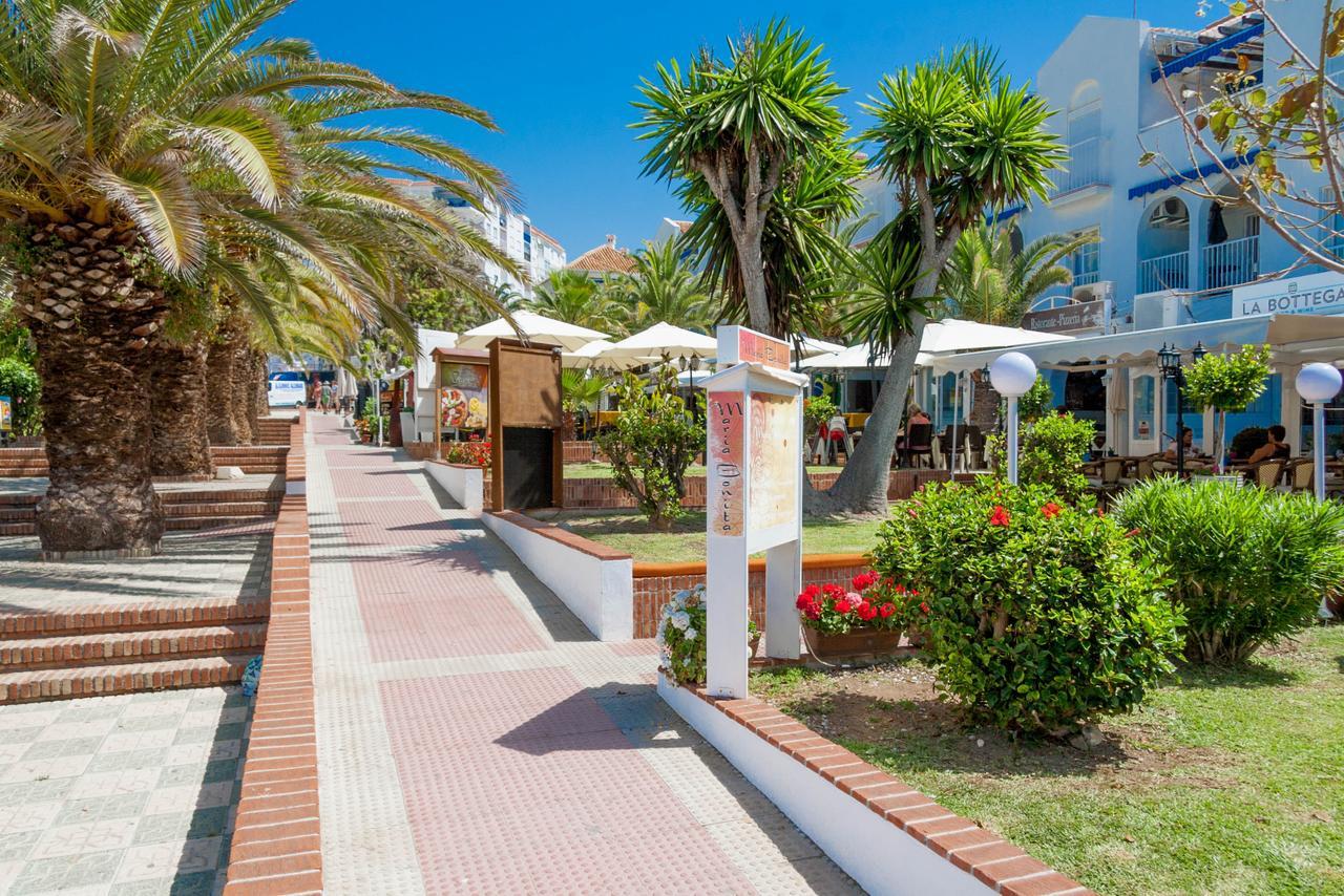 Apartamentos Nerja Medina Canovas חדר תמונה